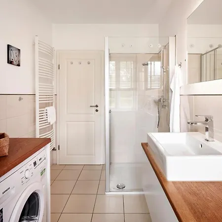 Apartmán Haus Leuchtfeuer 1 *